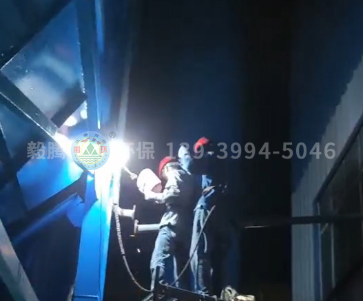 恒康鋁業(yè)中頻爐除塵器 現(xiàn)場加班加點安裝施工，全程監(jiān)護確保質(zhì)量保障安全